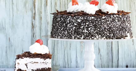 Up To Two Kilograms Of Cake In Choice Of Flavour From Maiya Lounge â¥â¿â¥ Dubai TMLH.com Special Offers, Deals & Discounts in Turkey